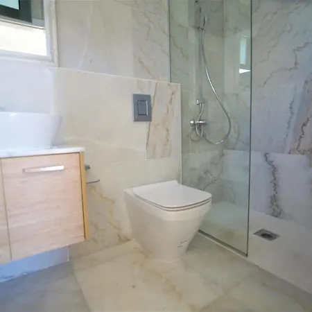 Brand New Modern 2 Villa